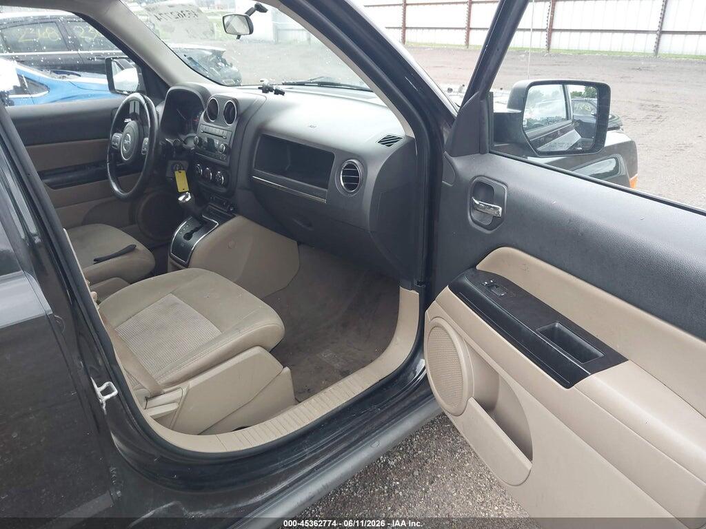 1J4NF1GB5BD100862 2011 JEEP PATRIOT photo no. 5