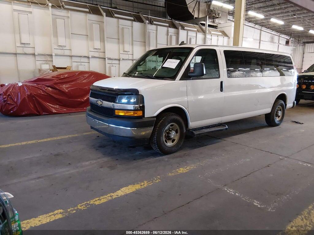 1GAZGPFG3K1239273 2019 CHEVROLET EXPRESS 3500 photo no. 2