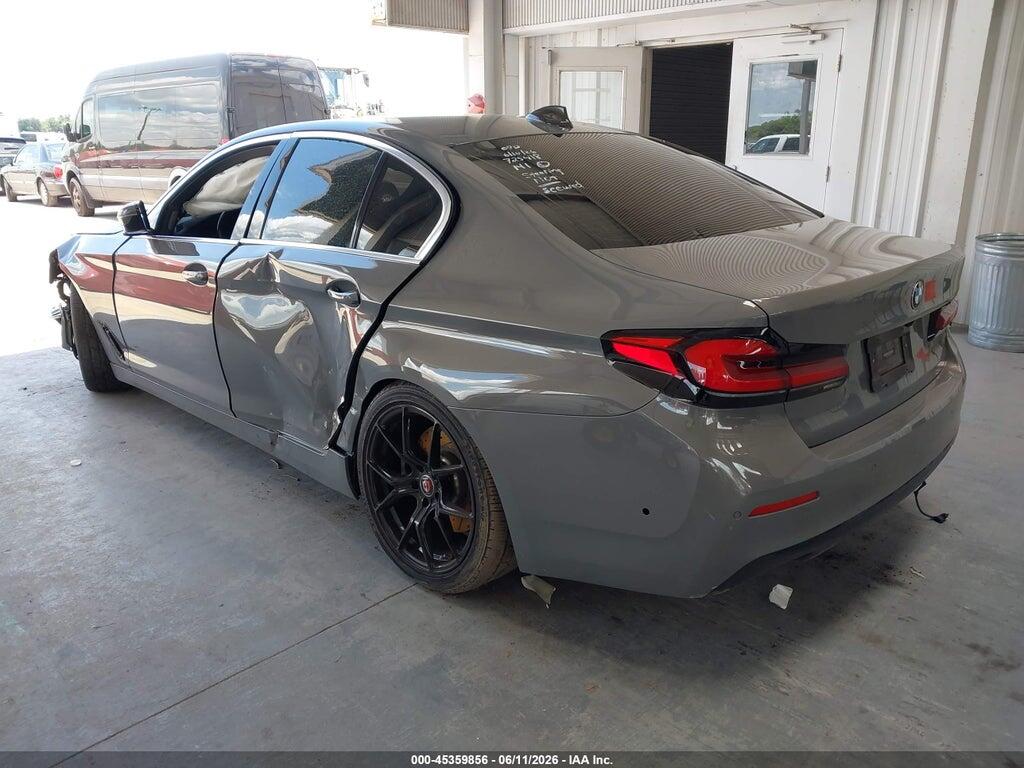WBA73BJ06MWW99487 2021 BMW 540I photo no. 3