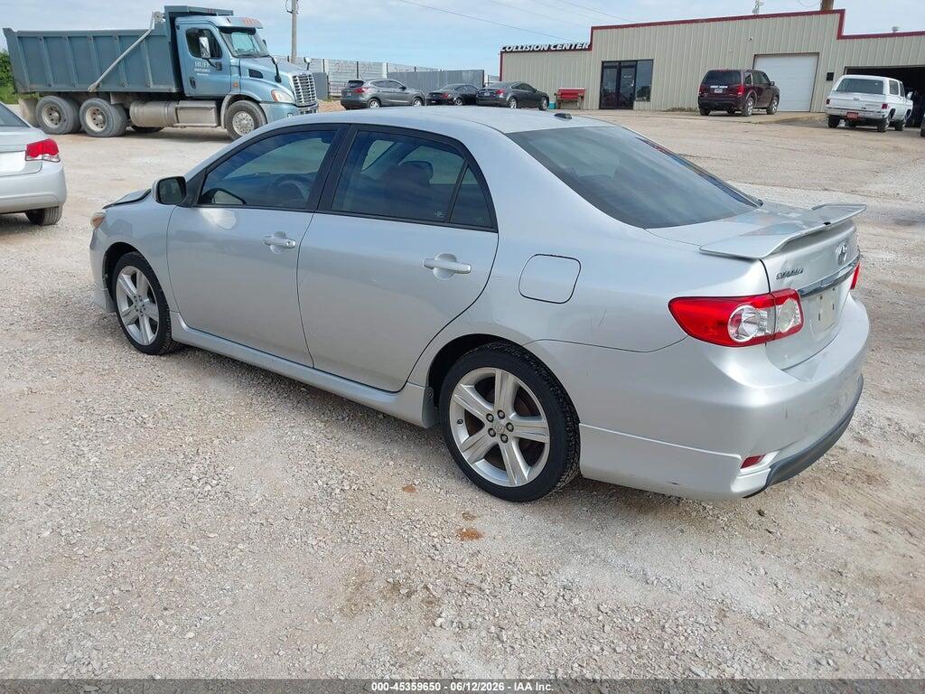 5YFBU4EE4DP121229 2013 TOYOTA COROLLA photo no. 3