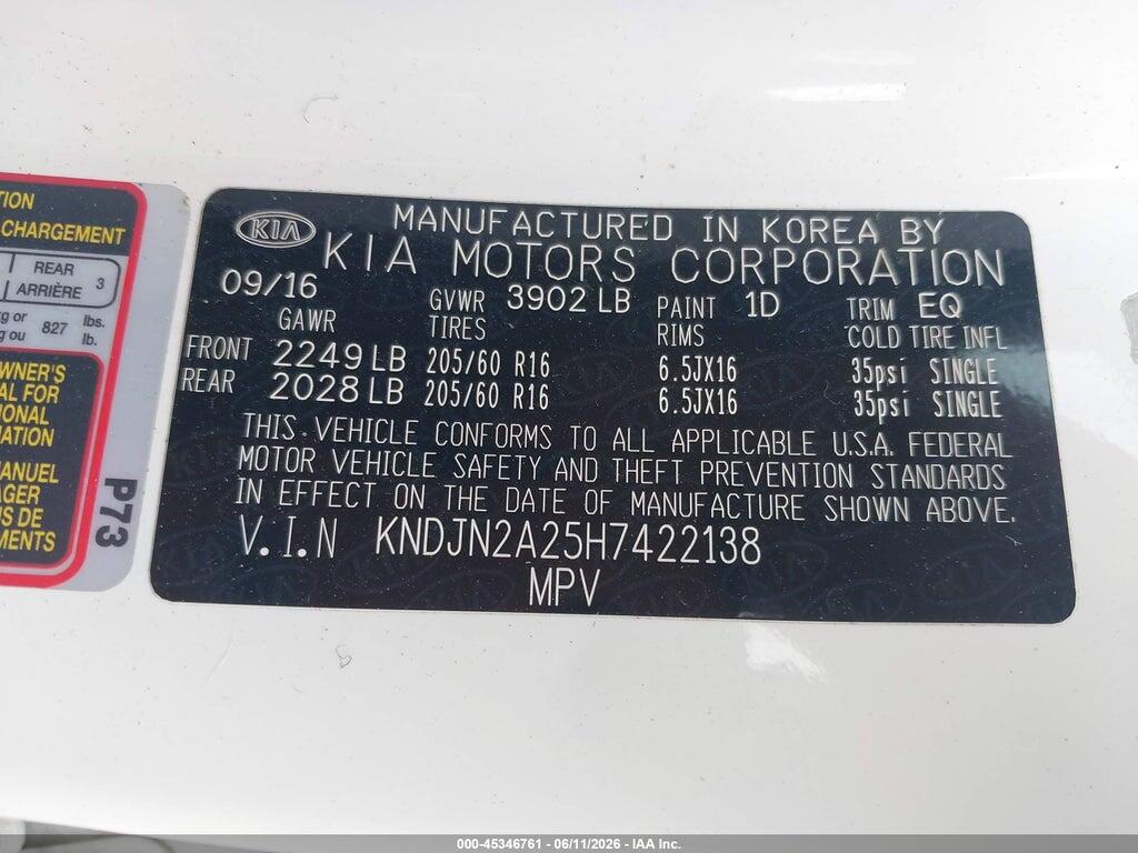KNDJN2A25H7422138 2017 KIA SOUL photo no. 9