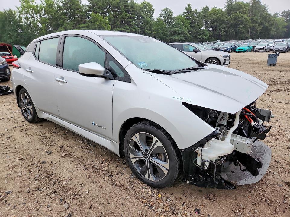 2018 NISSAN LEAF SV — Фото 4 из 14