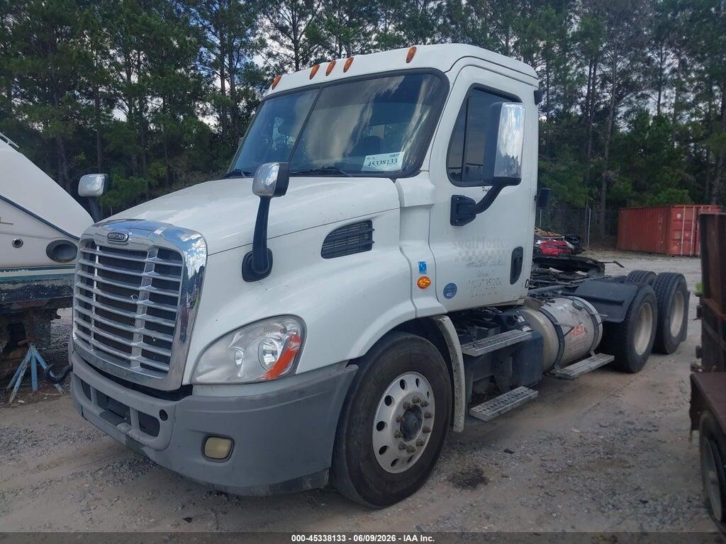 1FUJGBDVXGLGV1822 2016 FREIGHTLINER CASCADIA 113 photo no. 2