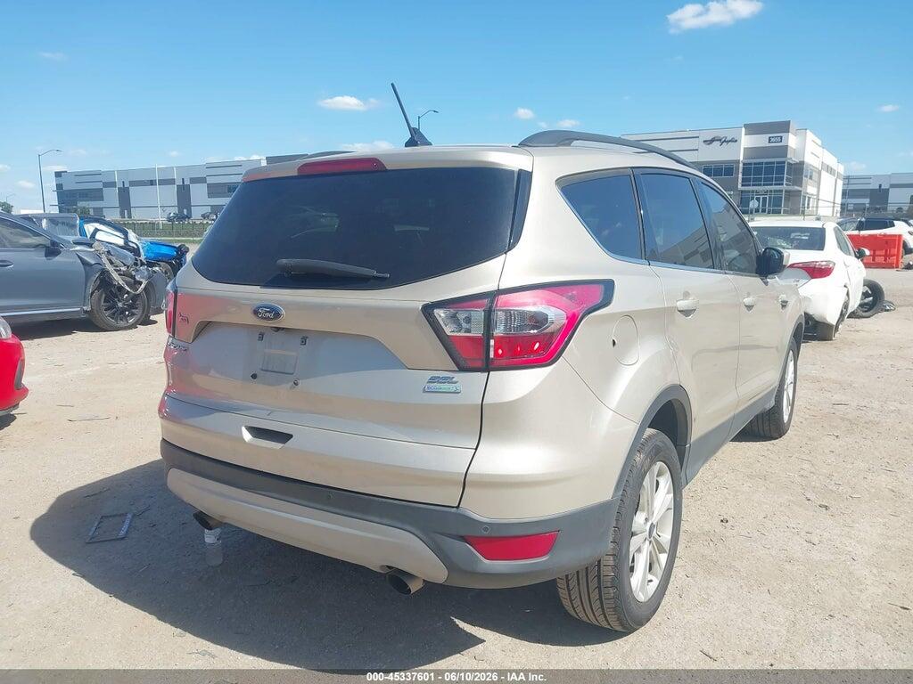 1FMCU0HD5JUA03944 2018 FORD ESCAPE photo no. 4