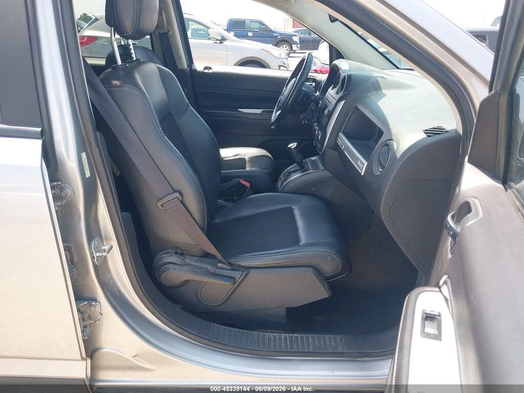 1C4NJCEA8GD715228 2016 JEEP COMPASS photo no. 5