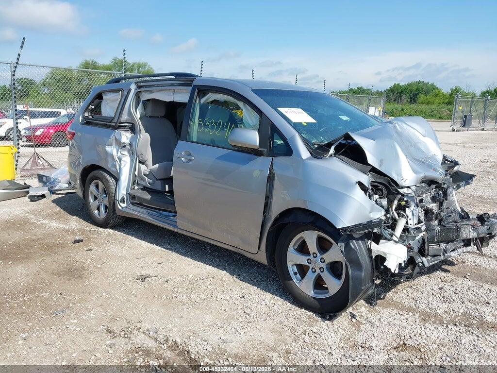5TDKZ3DC6HS773309 2017 TOYOTA SIENNA photo no. 1