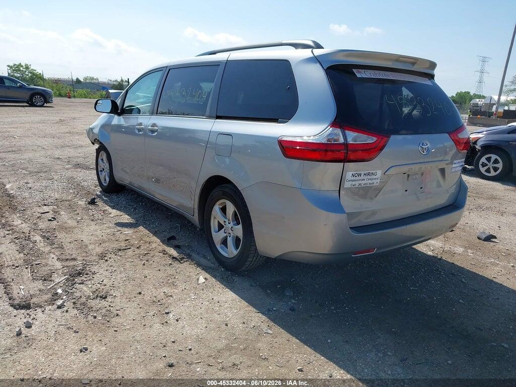 5TDKZ3DC6HS773309 2017 TOYOTA SIENNA photo no. 3