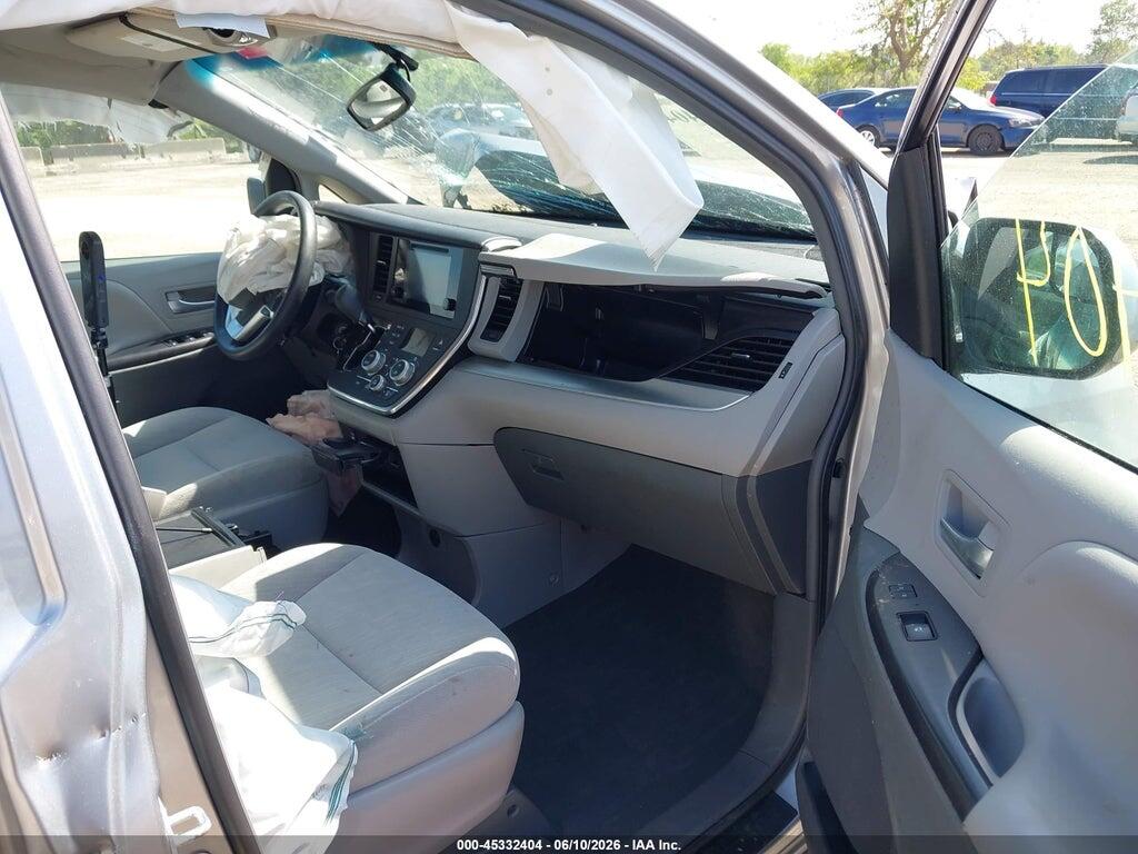 5TDKZ3DC6HS773309 2017 TOYOTA SIENNA photo no. 5