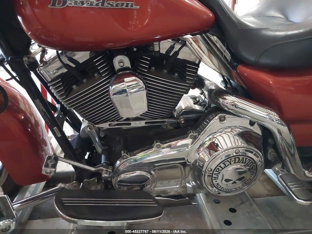 1HD1KB417BB610271 2011 HARLEY-DAVIDSON FLHX photo no. 9