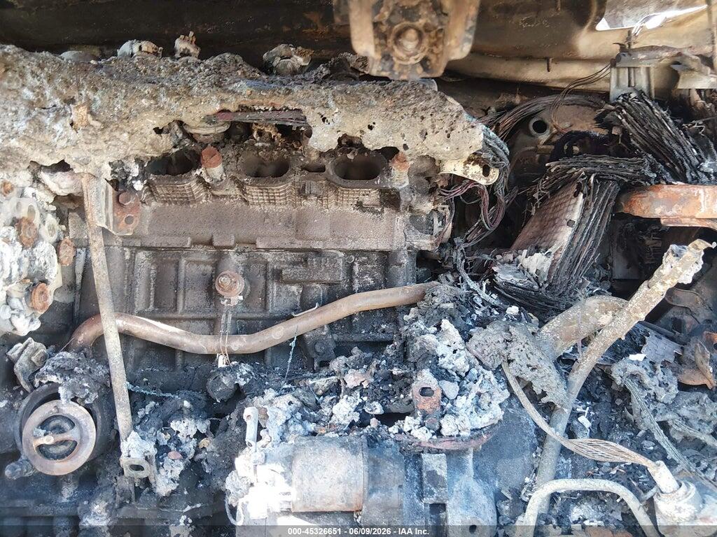 VNKKTUD35FA039575 2015 TOYOTA YARIS photo no. 10
