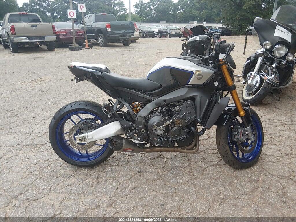 JYARN95E4SA001761 2025 YAMAHA MT09 photo no. 12