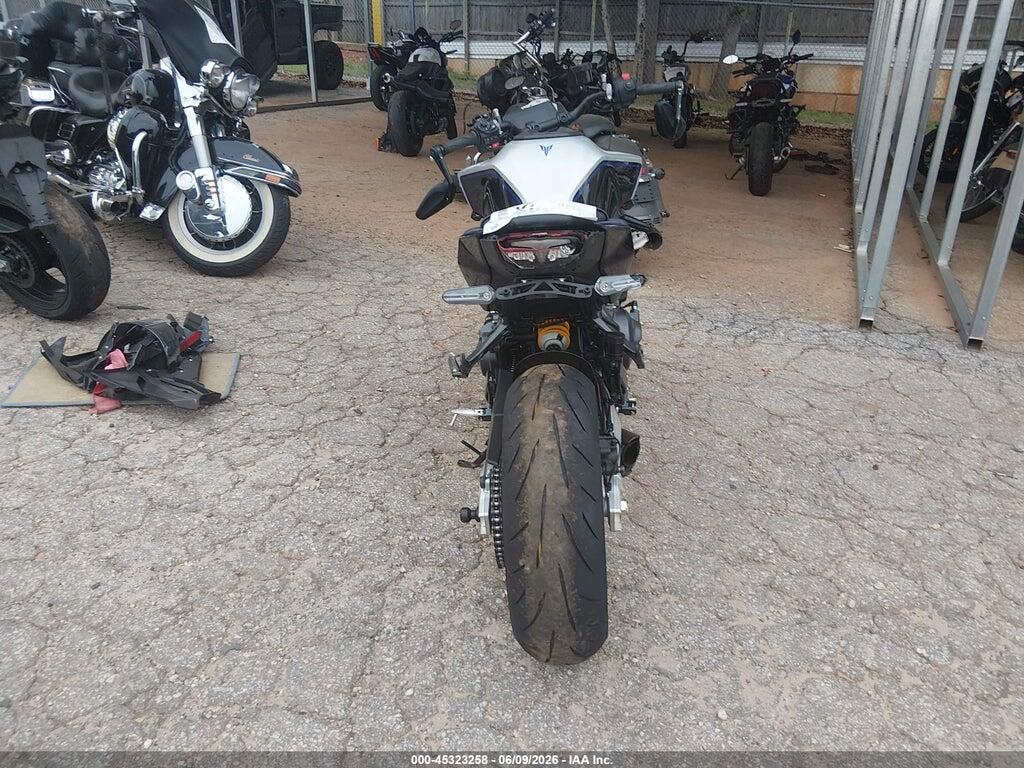 JYARN95E4SA001761 2025 YAMAHA MT09 photo no. 6