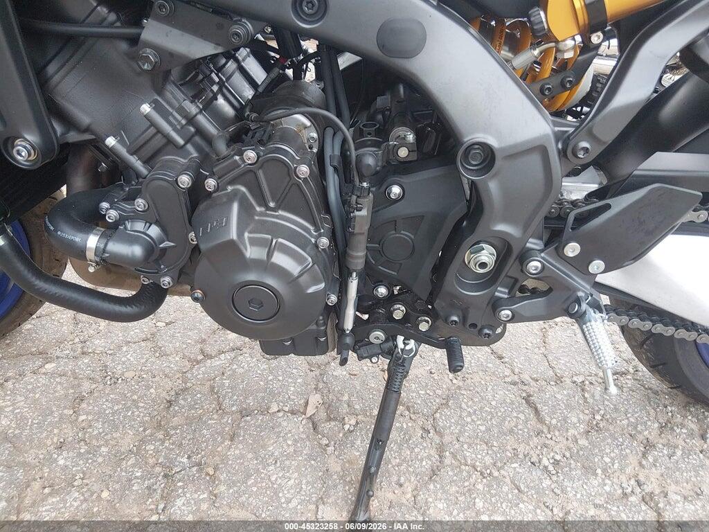 JYARN95E4SA001761 2025 YAMAHA MT09 photo no. 9