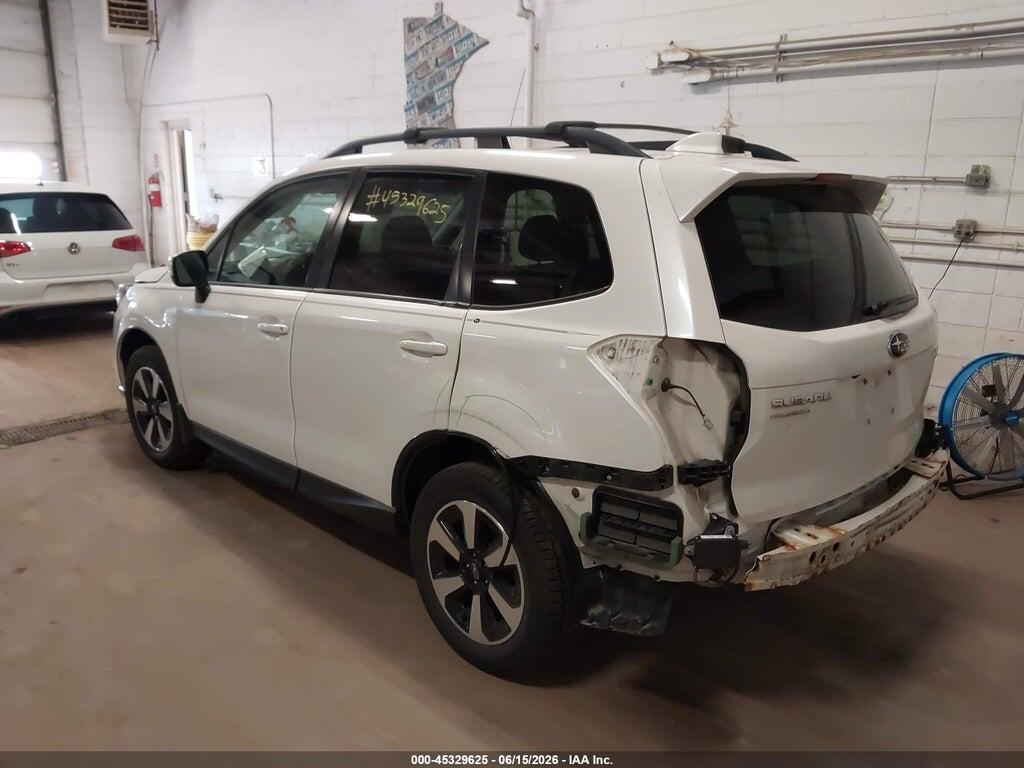 JF2SJAGC2JH495639 2018 SUBARU FORESTER photo no. 3