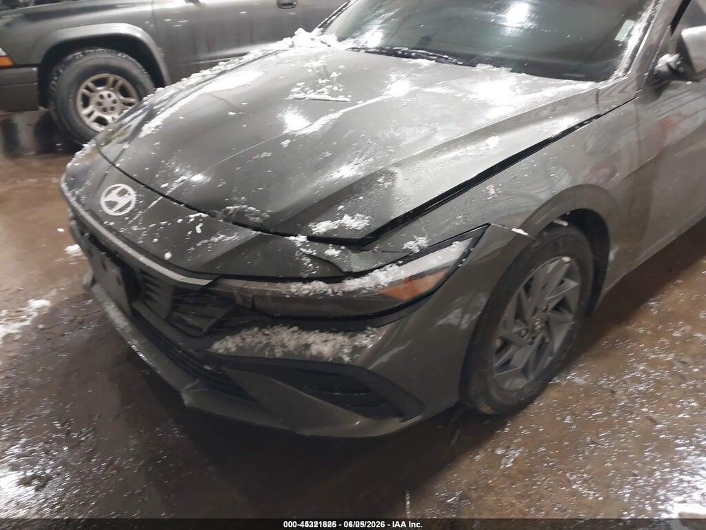KMHLM4DG6RU820245 2024 HYUNDAI ELANTRA photo no. 12