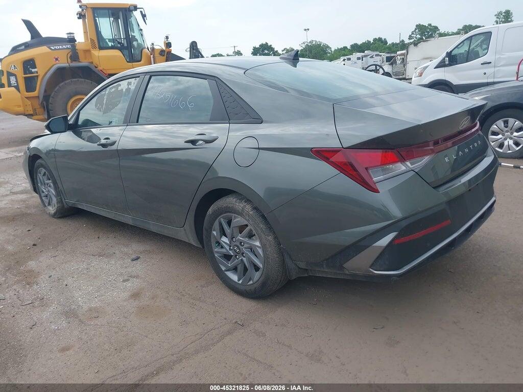 KMHLM4DG6RU820245 2024 HYUNDAI ELANTRA photo no. 3