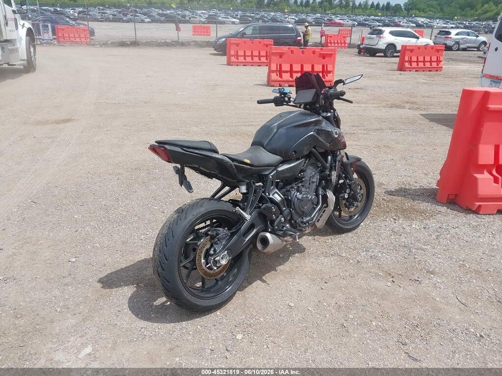JYARM32E9RA010941 2024 YAMAHA MT07 photo no. 4