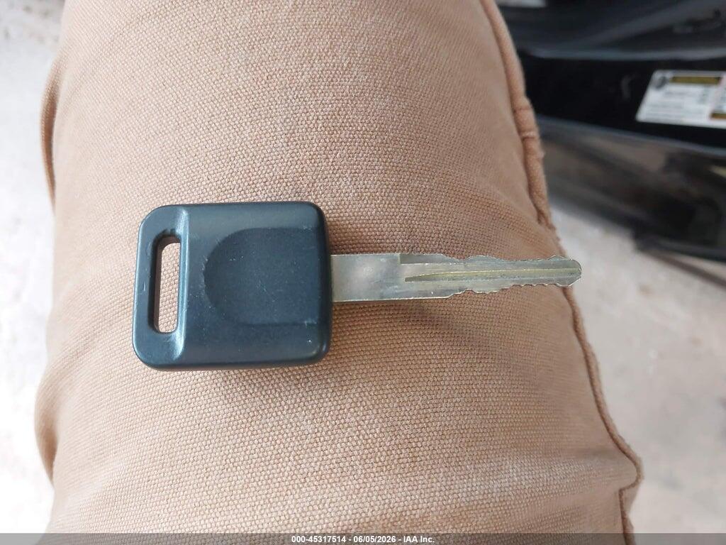 3N1BC1CP3AL445936 2010 NISSAN VERSA photo no. 11