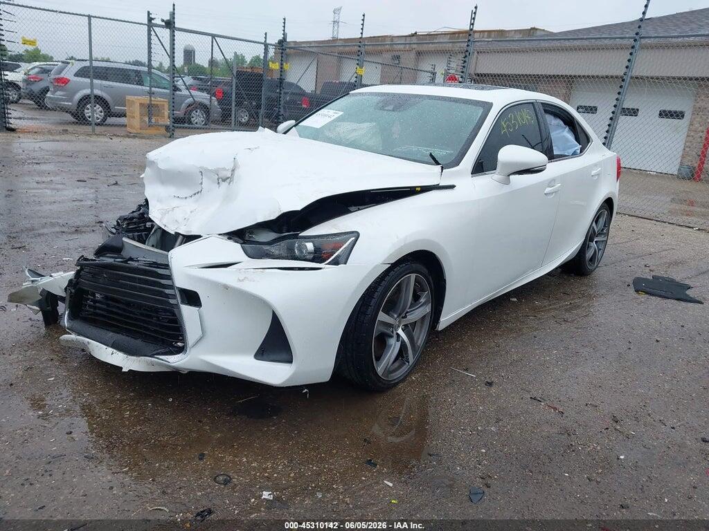 JTHC81D27K5040216 2019 LEXUS IS 300 photo no. 2