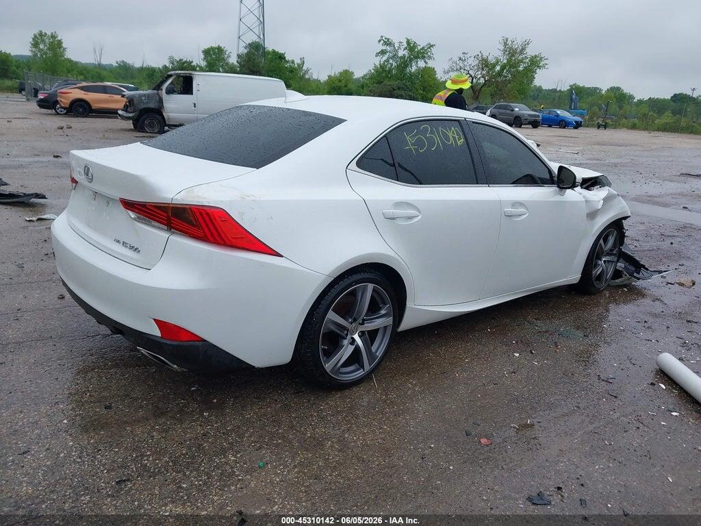 JTHC81D27K5040216 2019 LEXUS IS 300 photo no. 4