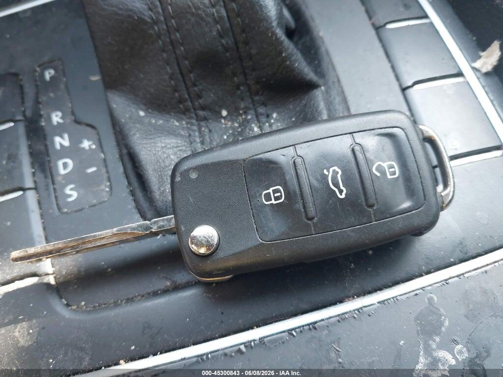 1VWAT7A3XGC033865 2016 VOLKSWAGEN PASSAT photo no. 11