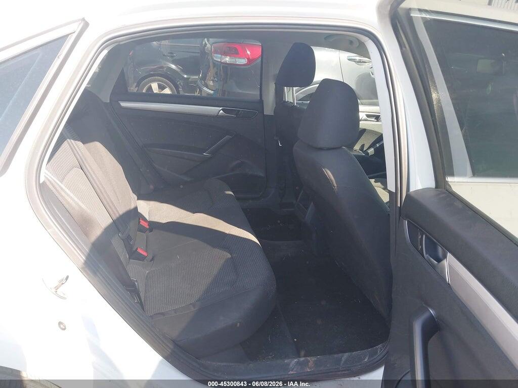 1VWAT7A3XGC033865 2016 VOLKSWAGEN PASSAT photo no. 8
