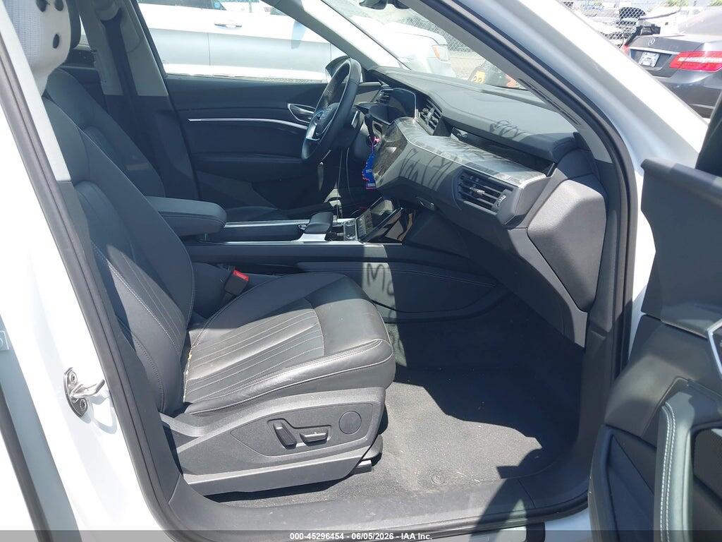 WA14AAGE2RB055499 2024 AUDI Q8 E-TRON photo no. 5