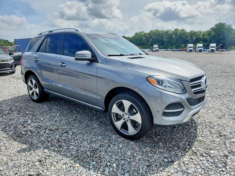 2016 MERCEDES-BENZ GLE 350 — Фото 4 из 13