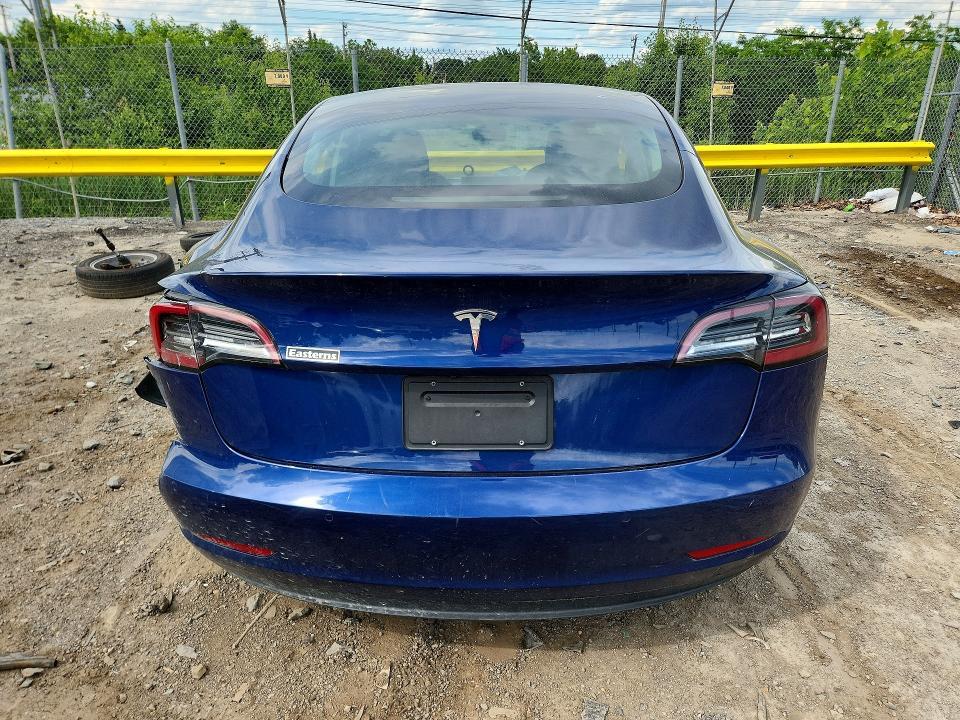 2022 TESLA 3 — Фото 6 из 12