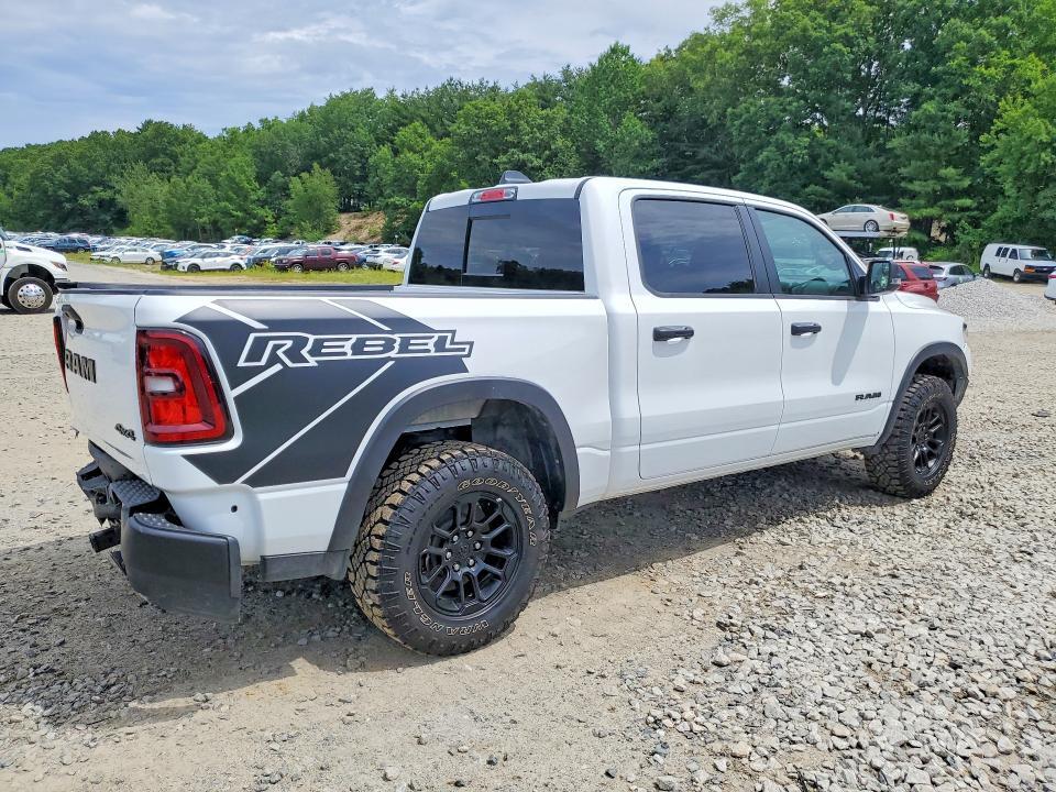 1C6SRFLP7TN264681 2026 RAM 1500 photo no. 3