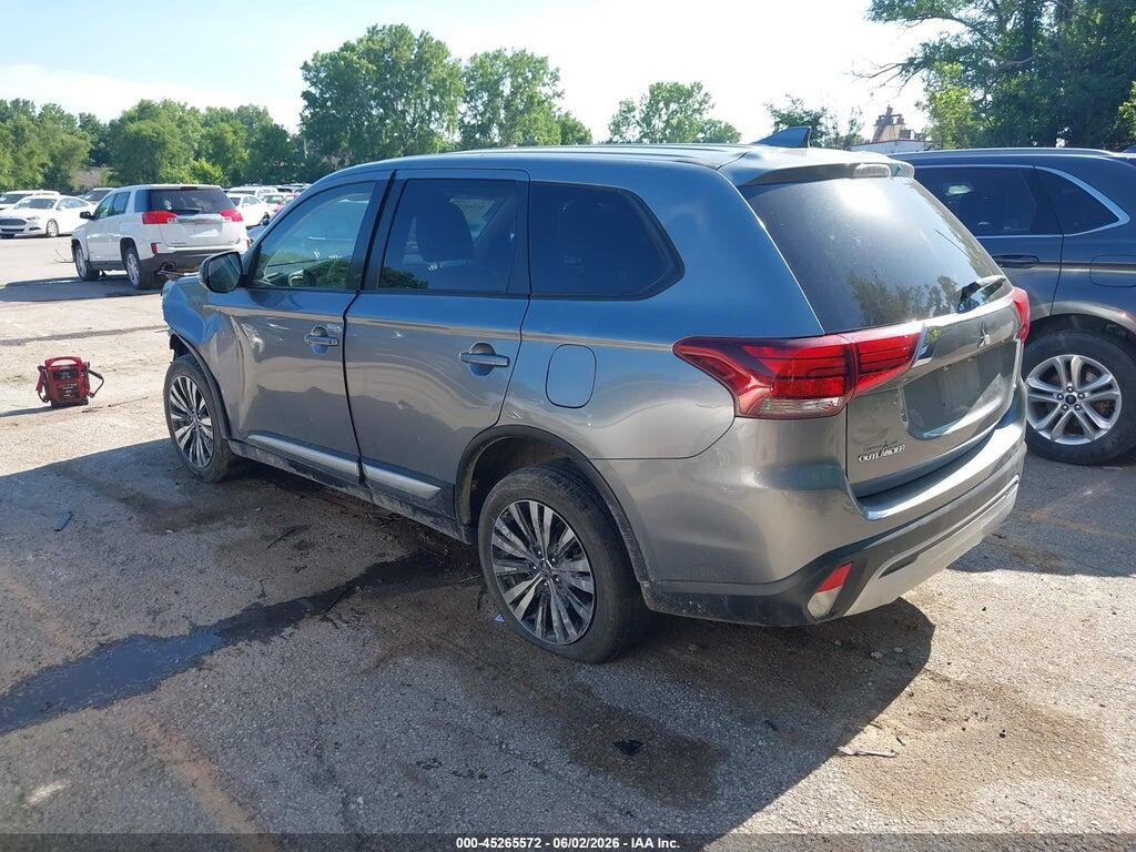 JA4AZ3A33LZ005336 2020 MITSUBISHI OUTLANDER photo no. 3