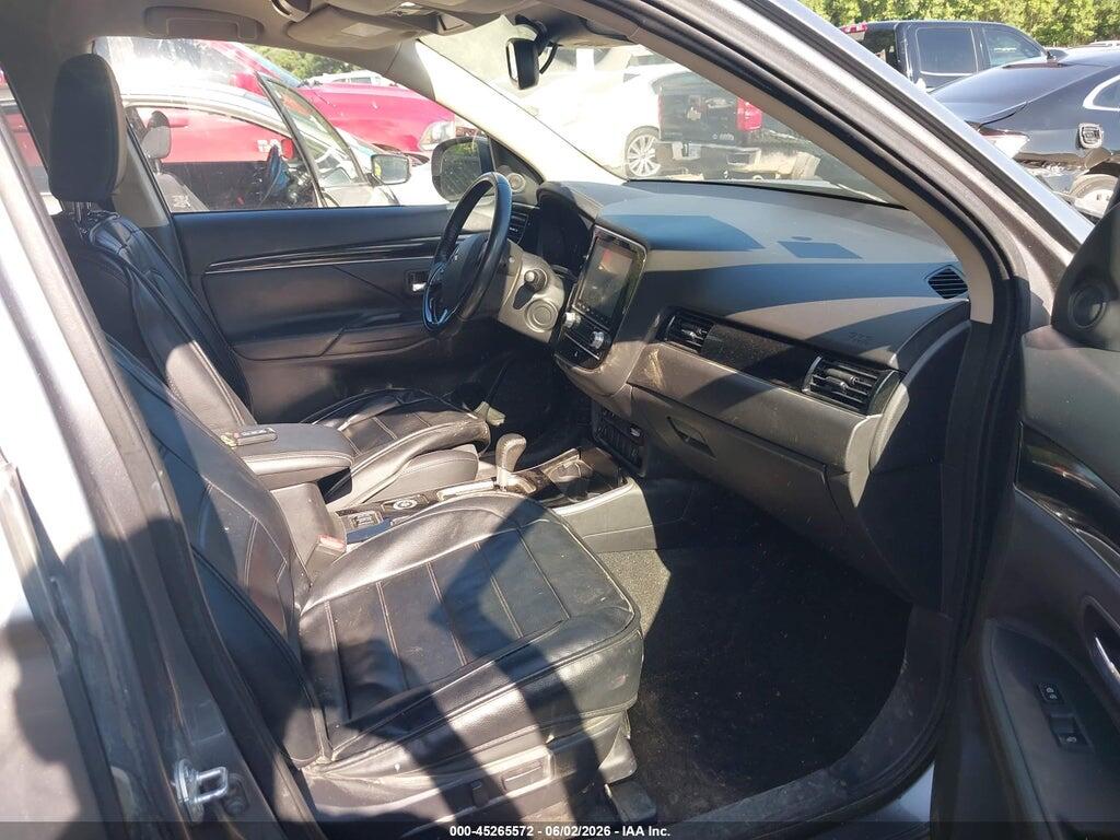 JA4AZ3A33LZ005336 2020 MITSUBISHI OUTLANDER photo no. 5