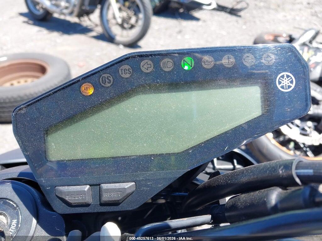 JYARN53EXKA006331 2019 YAMAHA MT09 photo no. 7