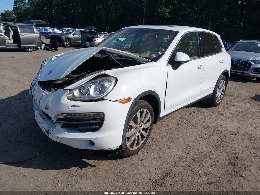 WP1AB2A24ELA58630 2014 PORSCHE CAYENNE photo no. 2