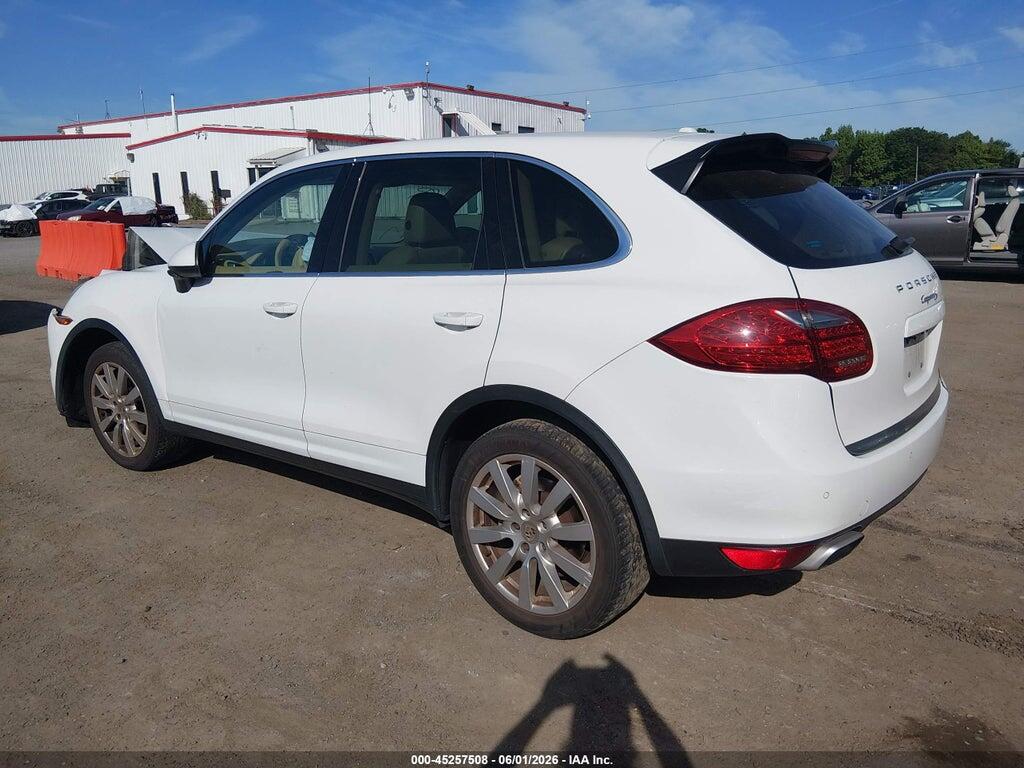 WP1AB2A24ELA58630 2014 PORSCHE CAYENNE photo no. 3