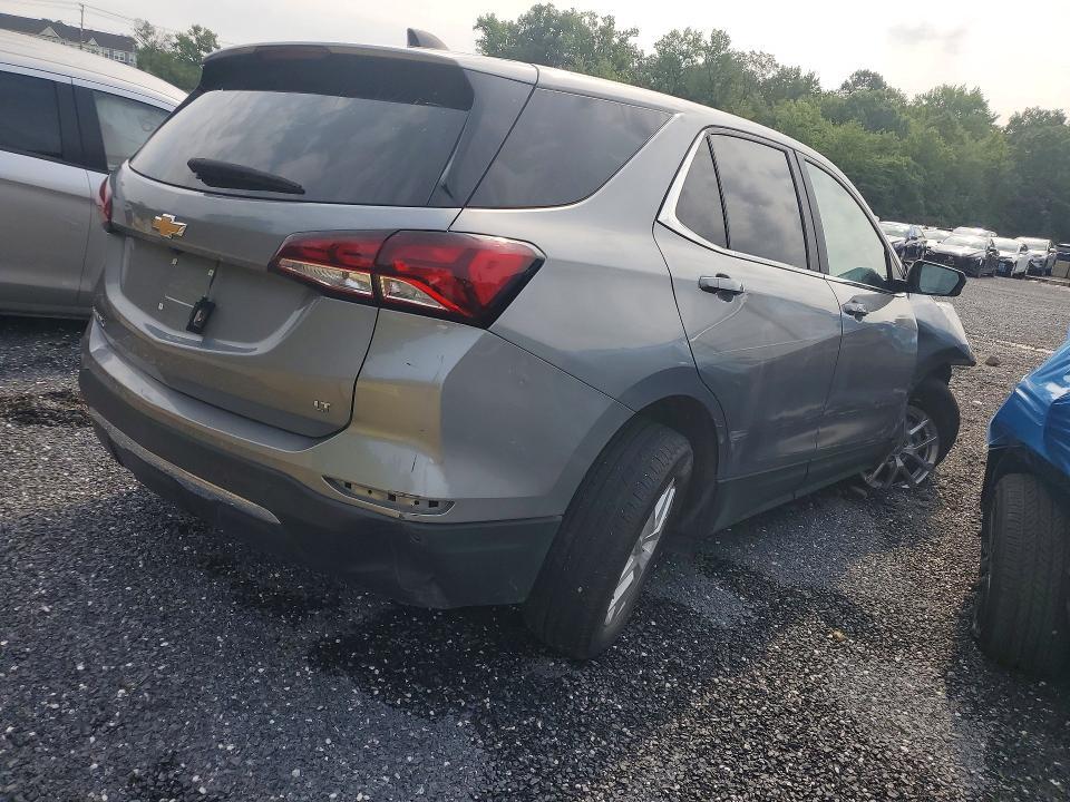2024 CHEVROLET EQUINOX LT — Фото 3 из 12