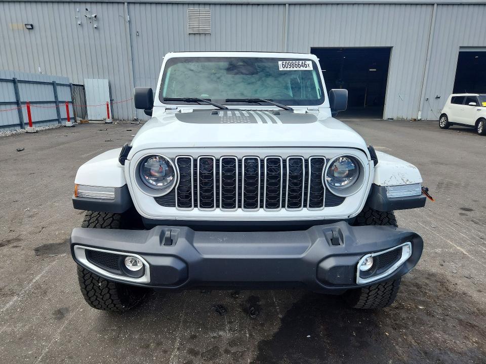 2025 JEEP WRANGLER SAHARA — Фото 5 из 13