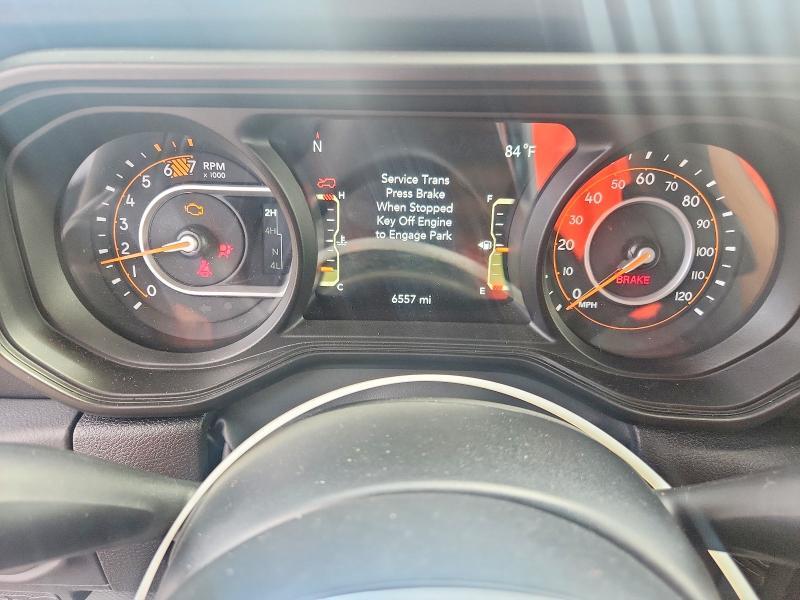 2025 JEEP WRANGLER SAHARA — Фото 9 из 13