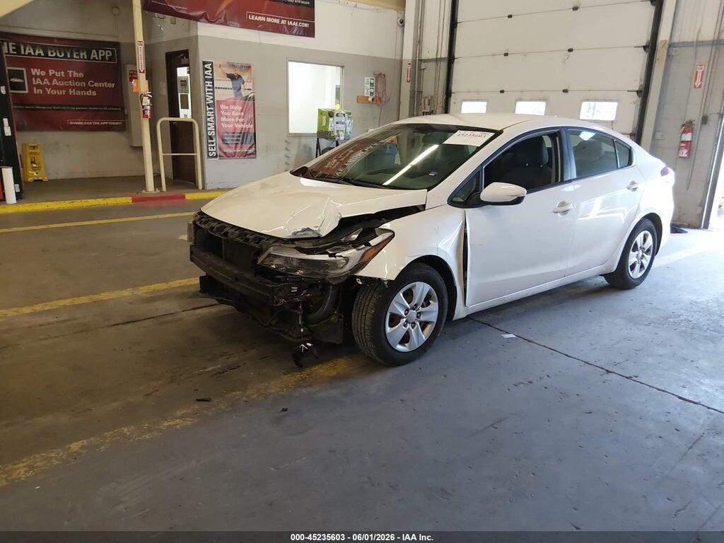 3KPFL4A73JE262771 2018 KIA FORTE photo no. 2