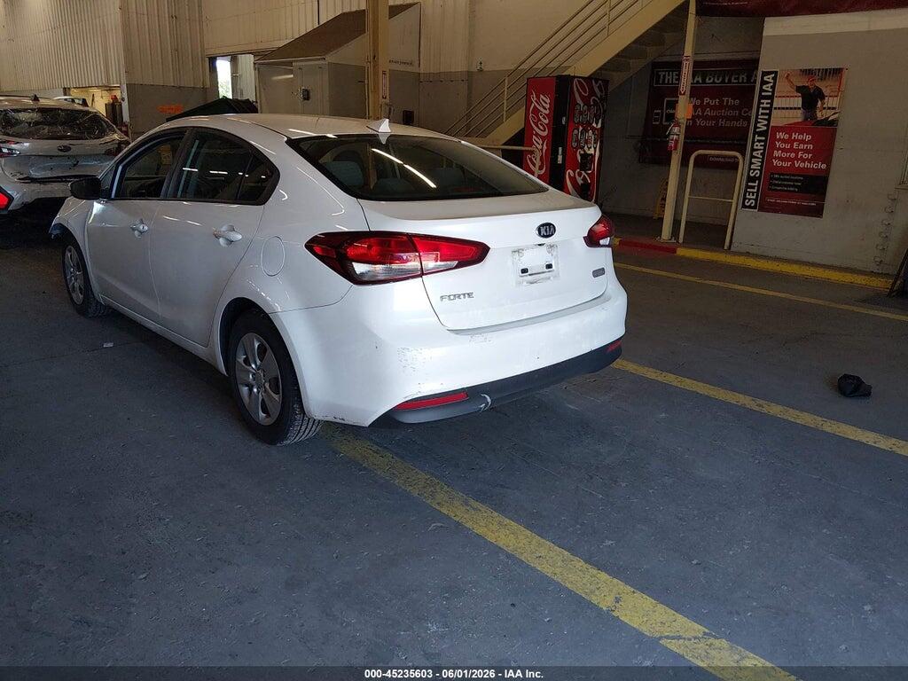 3KPFL4A73JE262771 2018 KIA FORTE photo no. 3