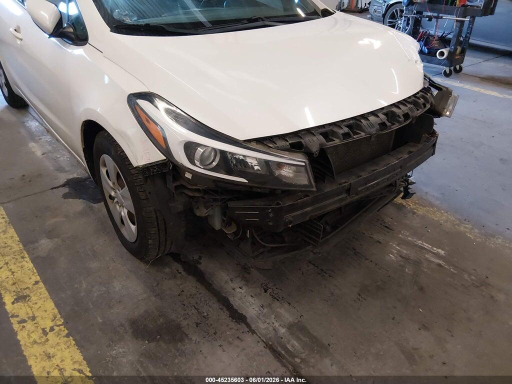 3KPFL4A73JE262771 2018 KIA FORTE photo no. 6