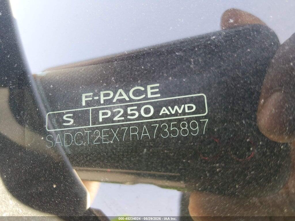SADCT2EX7RA735897 2024 JAGUAR F-PACE photo no. 9