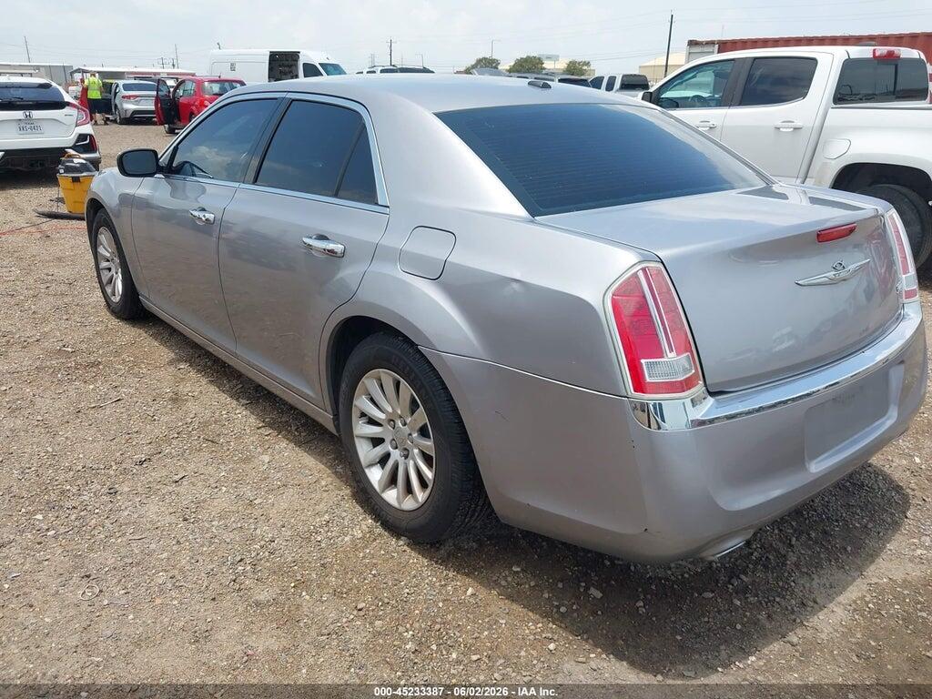 2C3CCAAG8DH741346 2013 CHRYSLER 300 photo no. 3