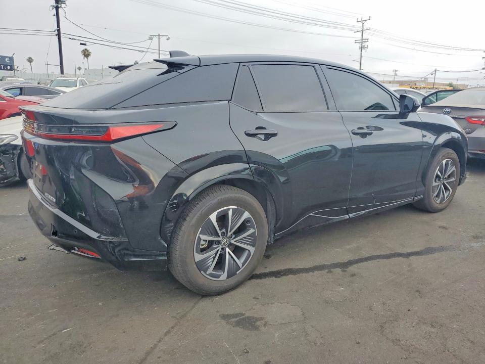 2025 LEXUS RZ 300E — Фото 3 из 13