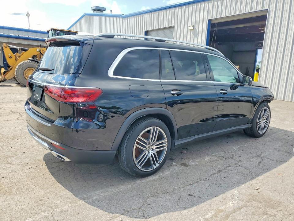 2025 MERCEDES-BENZ GLS 450 4MATIC — Фото 3 из 14