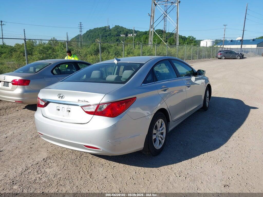 5NPEB4AC0BH271601 2011 HYUNDAI SONATA photo no. 4