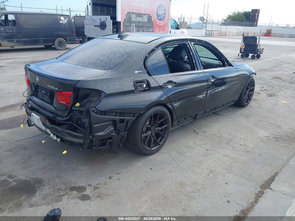 WBA8E1C55HK480048 2017 BMW 330E photo no. 4