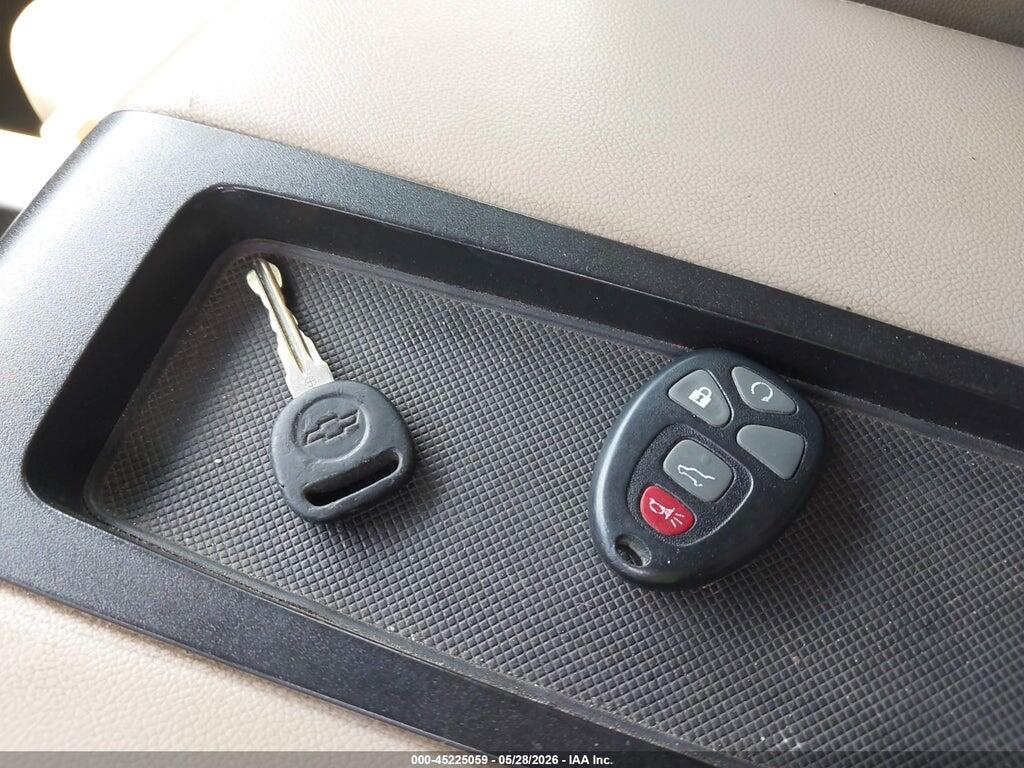 1GNUKBE05AR114323 2010 CHEVROLET TAHOE photo no. 11