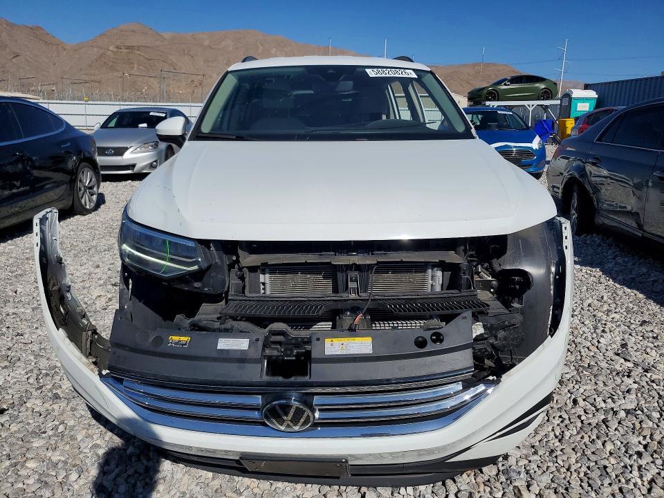 2024 VOLKSWAGEN TIGUAN SE R-LINE BLACK — Фото 5 из 14