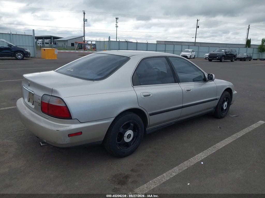 1HGCD5634VA002840 1997 HONDA ACCORD photo no. 4